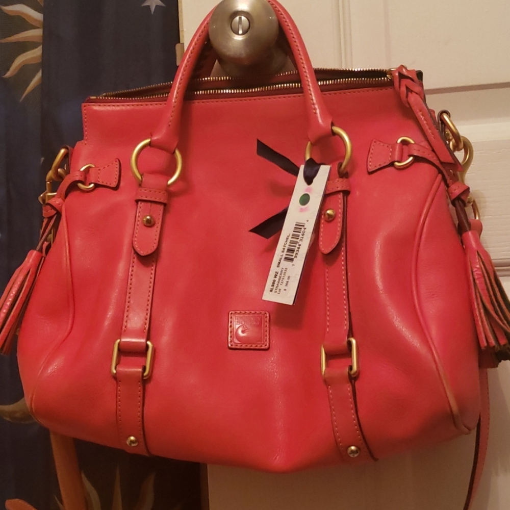 Dooney and Bourke  8L980 WZ Small Satchel